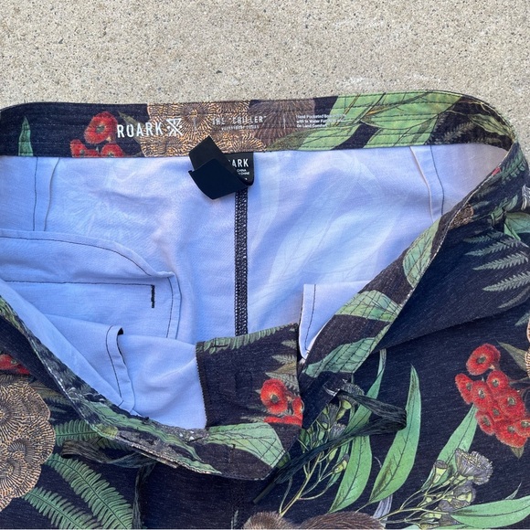 Men's Roark Board Shorts Multicolor Island 31 Surf Floral Beach Swim Activewear - Picture 4 of 15